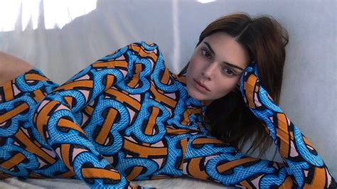 Kendall Jenner Brings Burberry’s New Collection To 